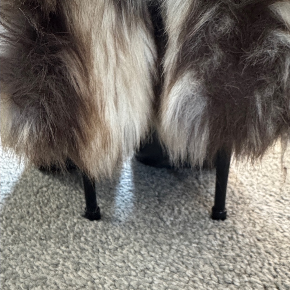 Marquette Faux Fur Overlay Booties NEW 🏷️ - Picture 9 of 11